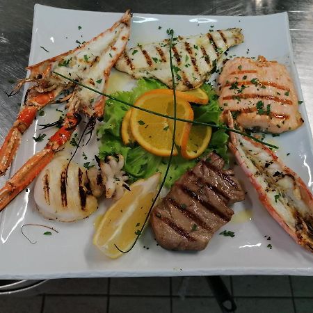 Hotel Moro Freoni 산피에트로인카리아노 외부 사진