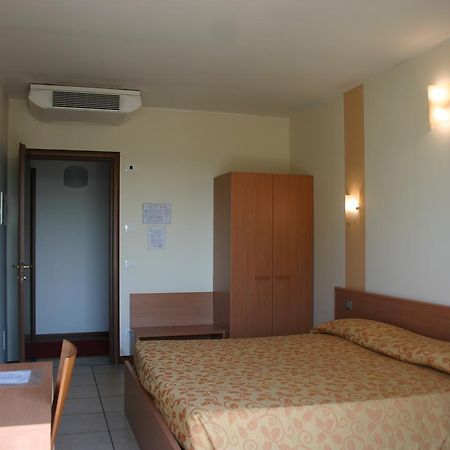 Hotel Moro Freoni 산피에트로인카리아노 외부 사진