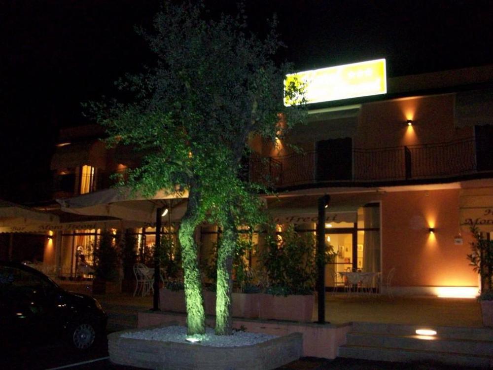 Hotel Moro Freoni 산피에트로인카리아노 외부 사진