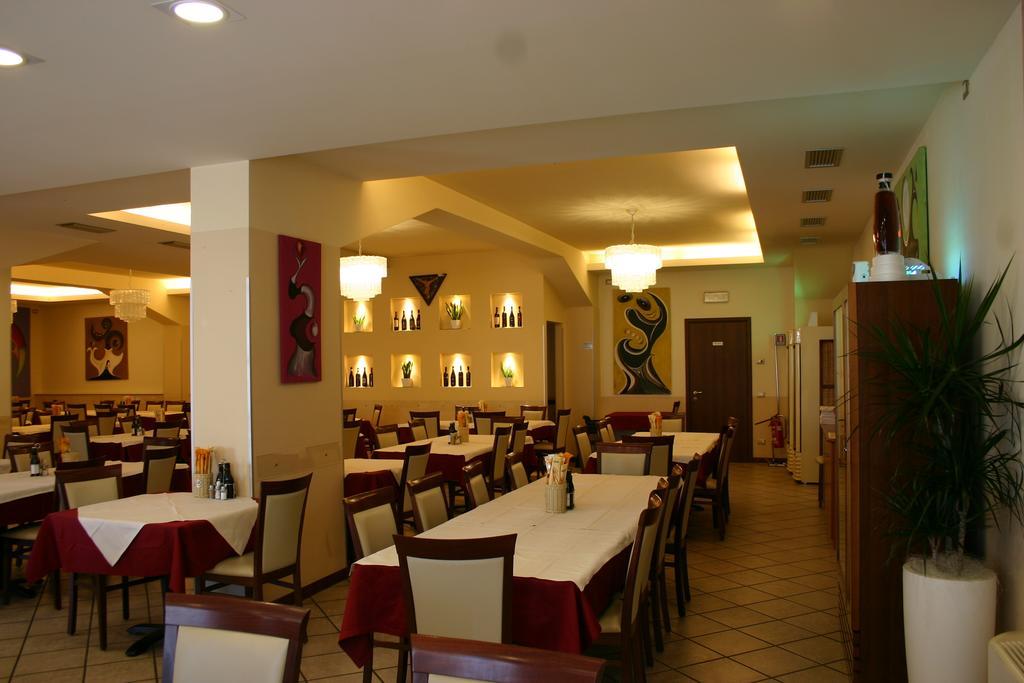 Hotel Moro Freoni 산피에트로인카리아노 외부 사진